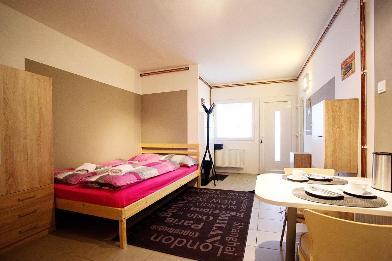 Sweet Apartments With Free Private Parking ลูบลิยานา ภายนอก รูปภาพ