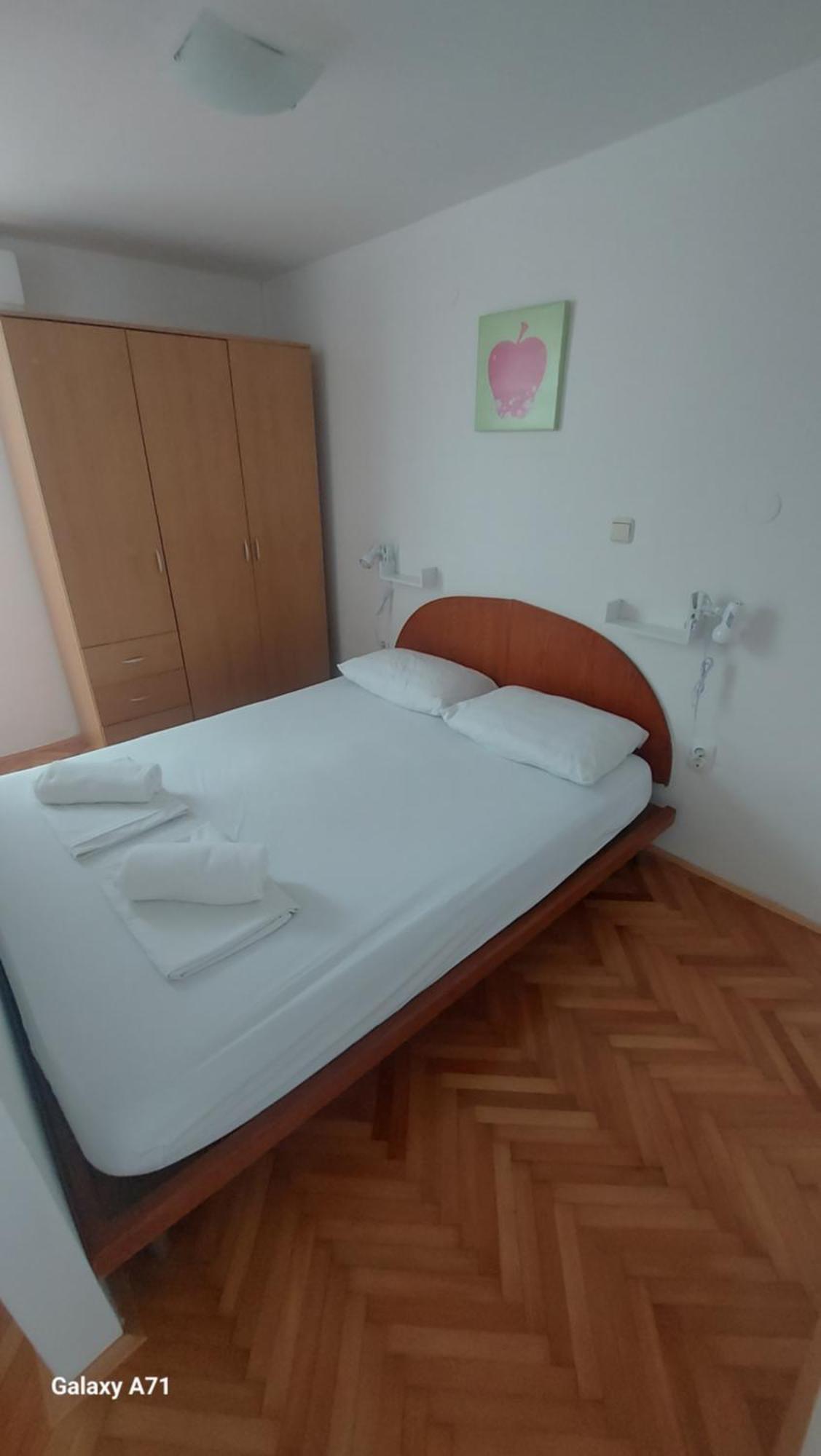 Sweet Apartments With Free Private Parking ลูบลิยานา ภายนอก รูปภาพ