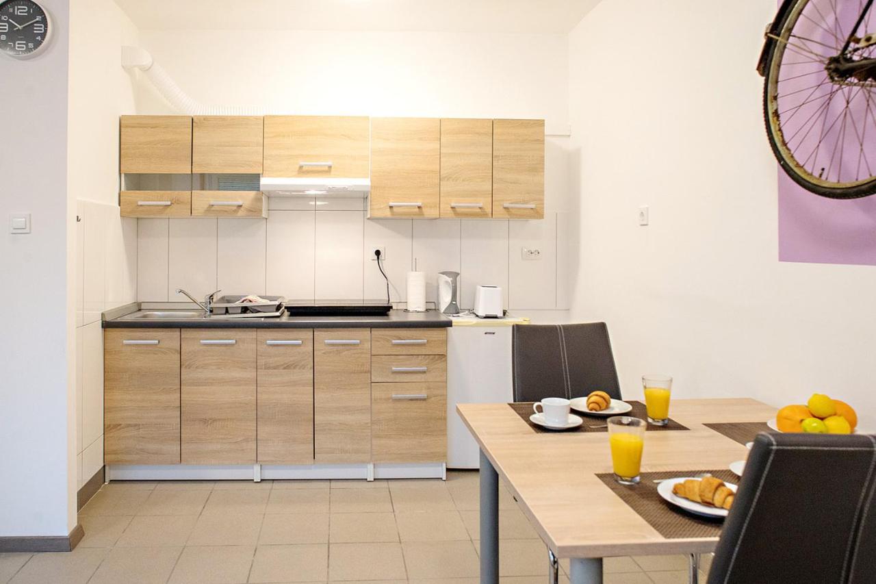 Sweet Apartments With Free Private Parking ลูบลิยานา ภายนอก รูปภาพ